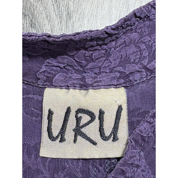 Uru 100% Silk Embossed Blouse Purple Button Down 3/4 Sleeve OS Boho Artsy Floral - Picture 4 of 10